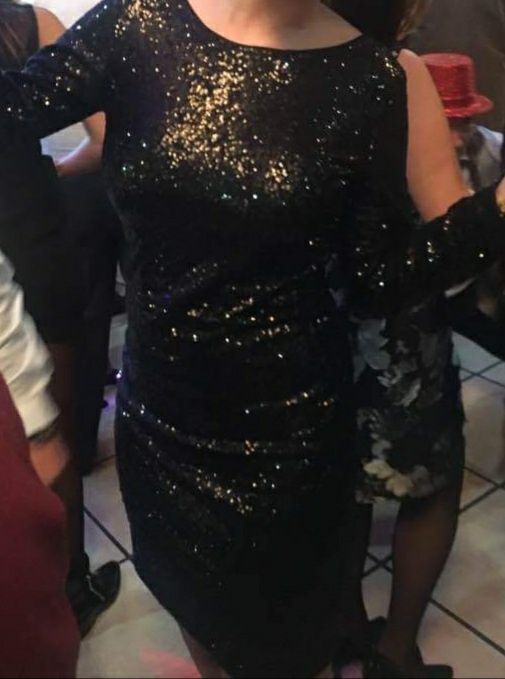 Vestido preto com brilhantes