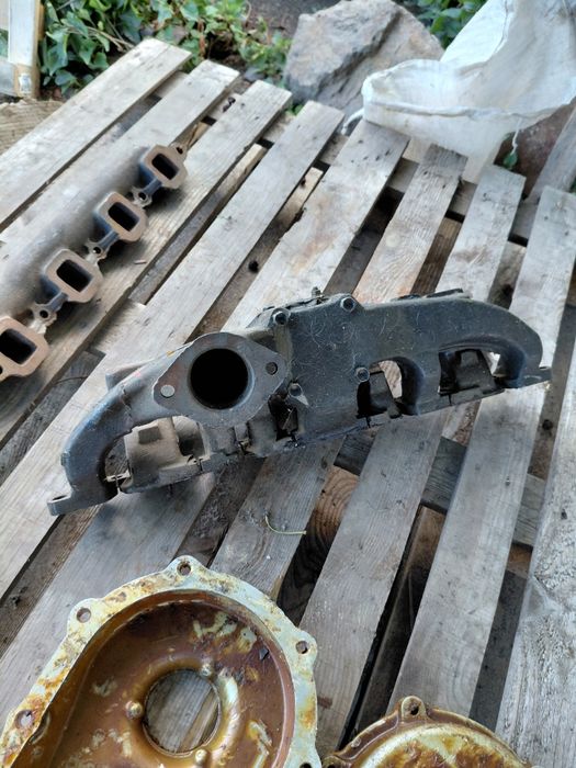 Колектор впускний і випускний ГАЗ-51, ГАЗ-52. 53Ф-1008010