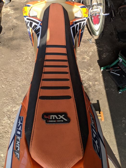 Banco rebaixado  KTM 12-16