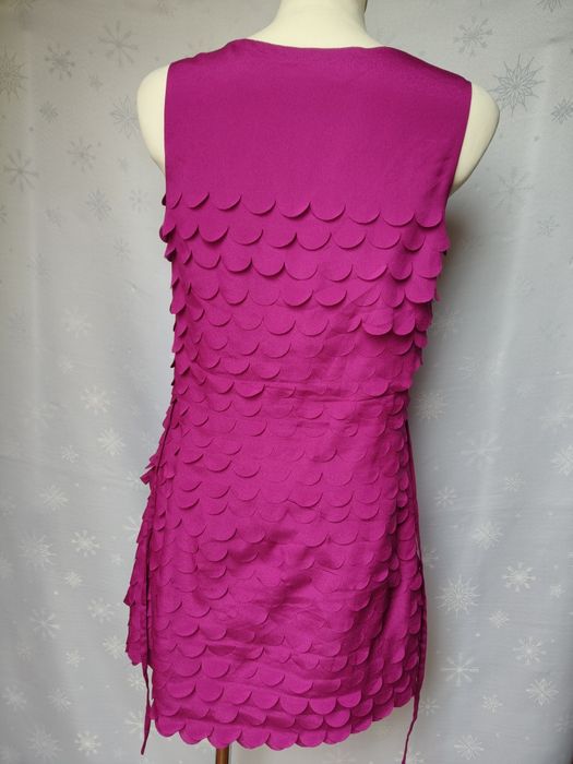 Sukienka fuksja. Rise