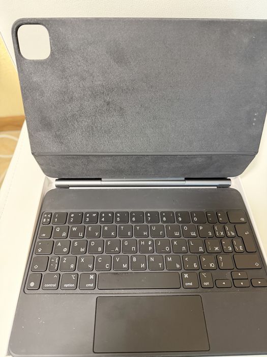 клавиатура Apple Magic Keyboard для iPad. Pro
