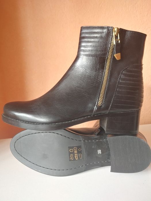 Черевики шкіра 38 ,39