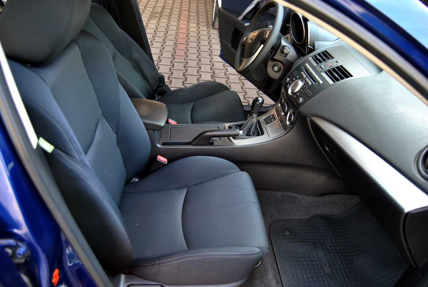 Mazda 3. Rej 04/2010, Bezwypadkowy egzemplarz z małym przebiegiem.