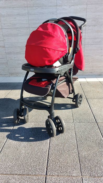 Conjunto completo Chicco: carrinho de passeio + ovo