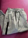 Szare dresy nike tech S