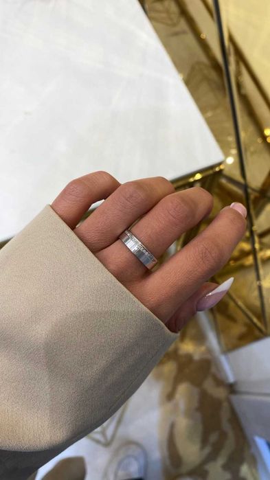 Obrączka z diamentami naturalnymi 0.16 CT