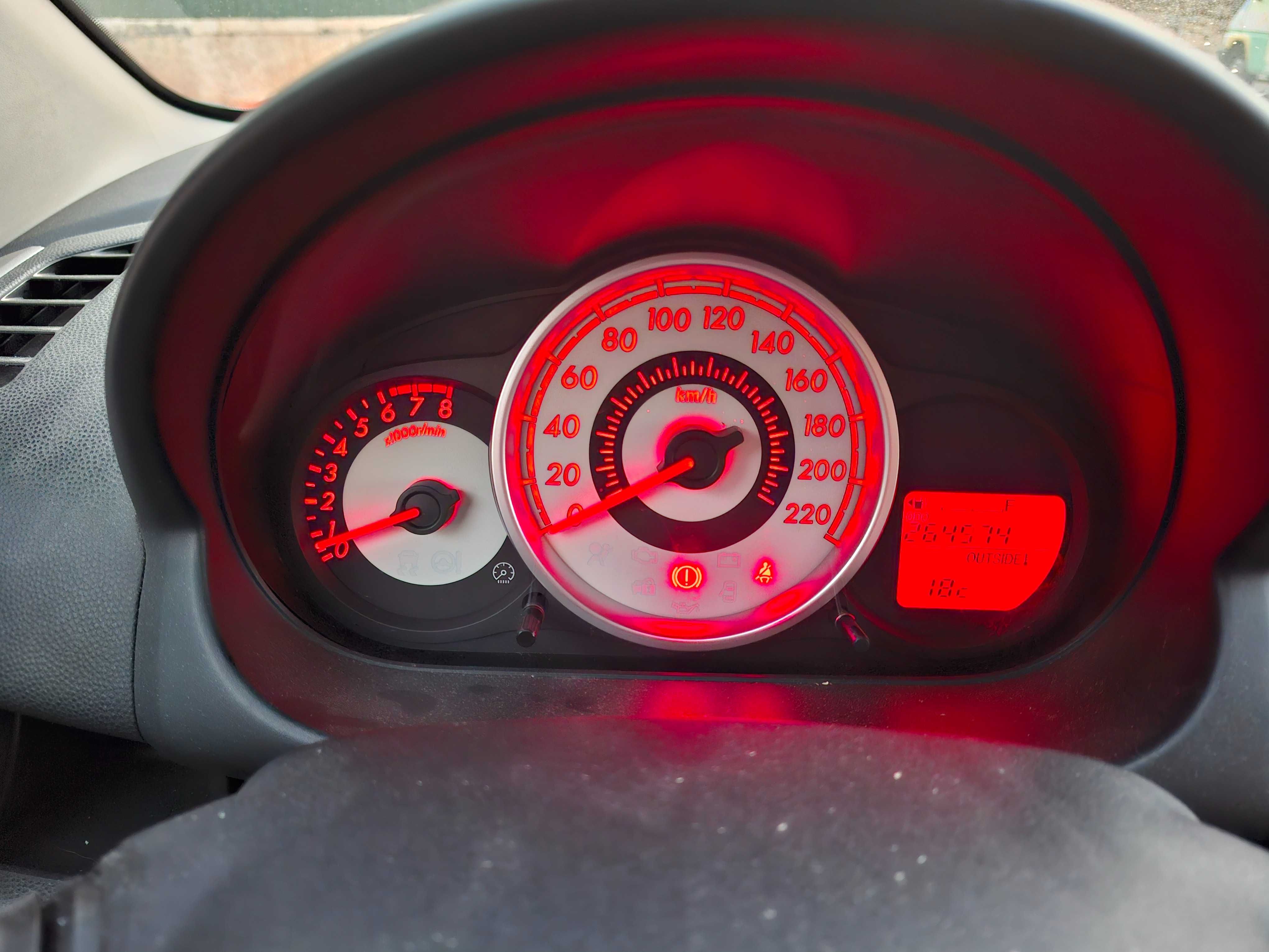 Mazda 2  1.3 MZR Exclusive