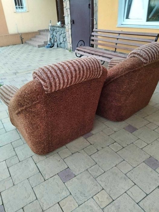 Продам два крісла