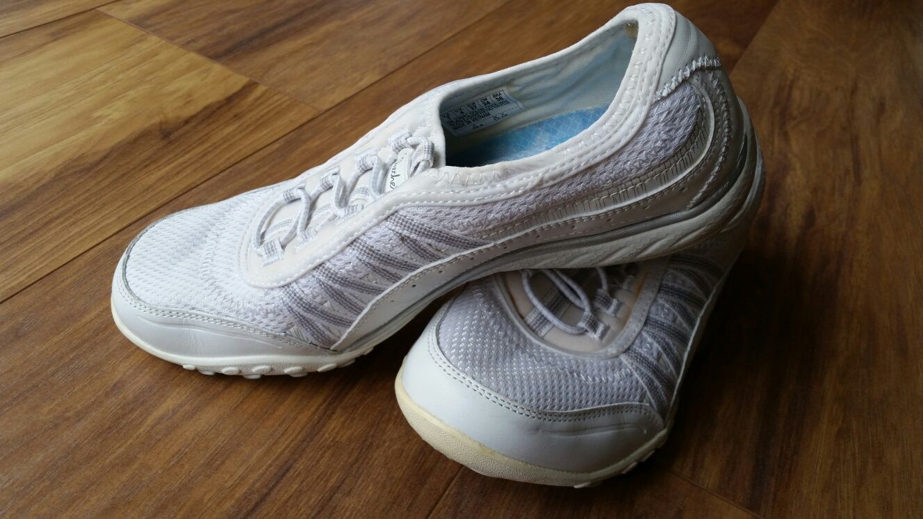 SKECHERS buty 37 , 24 cm dziewczęce białe półbuty sportowe memory