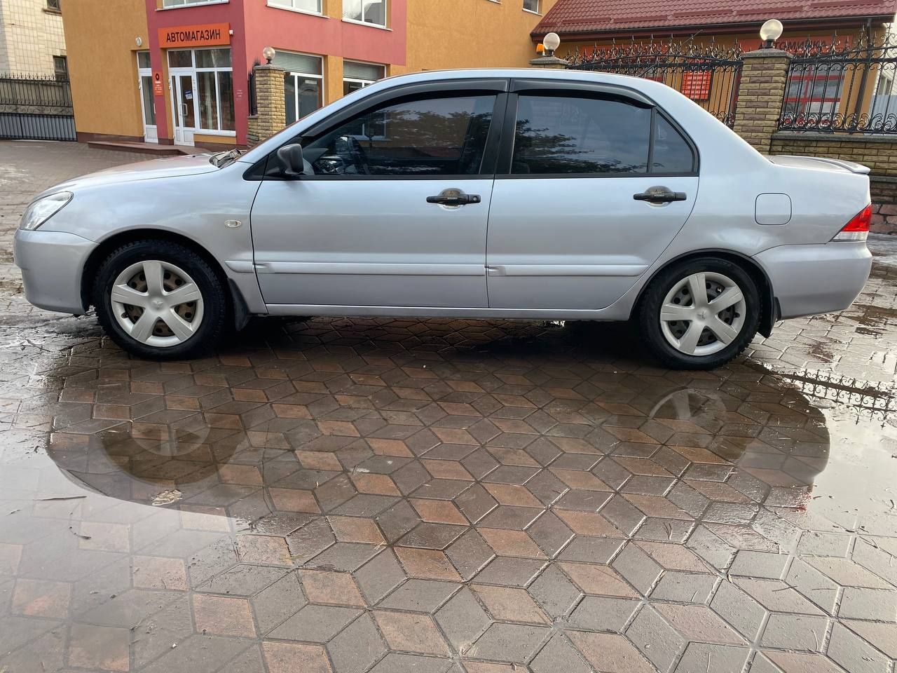 Мitsubishi Lanser 9 2005р В Гарному Стані