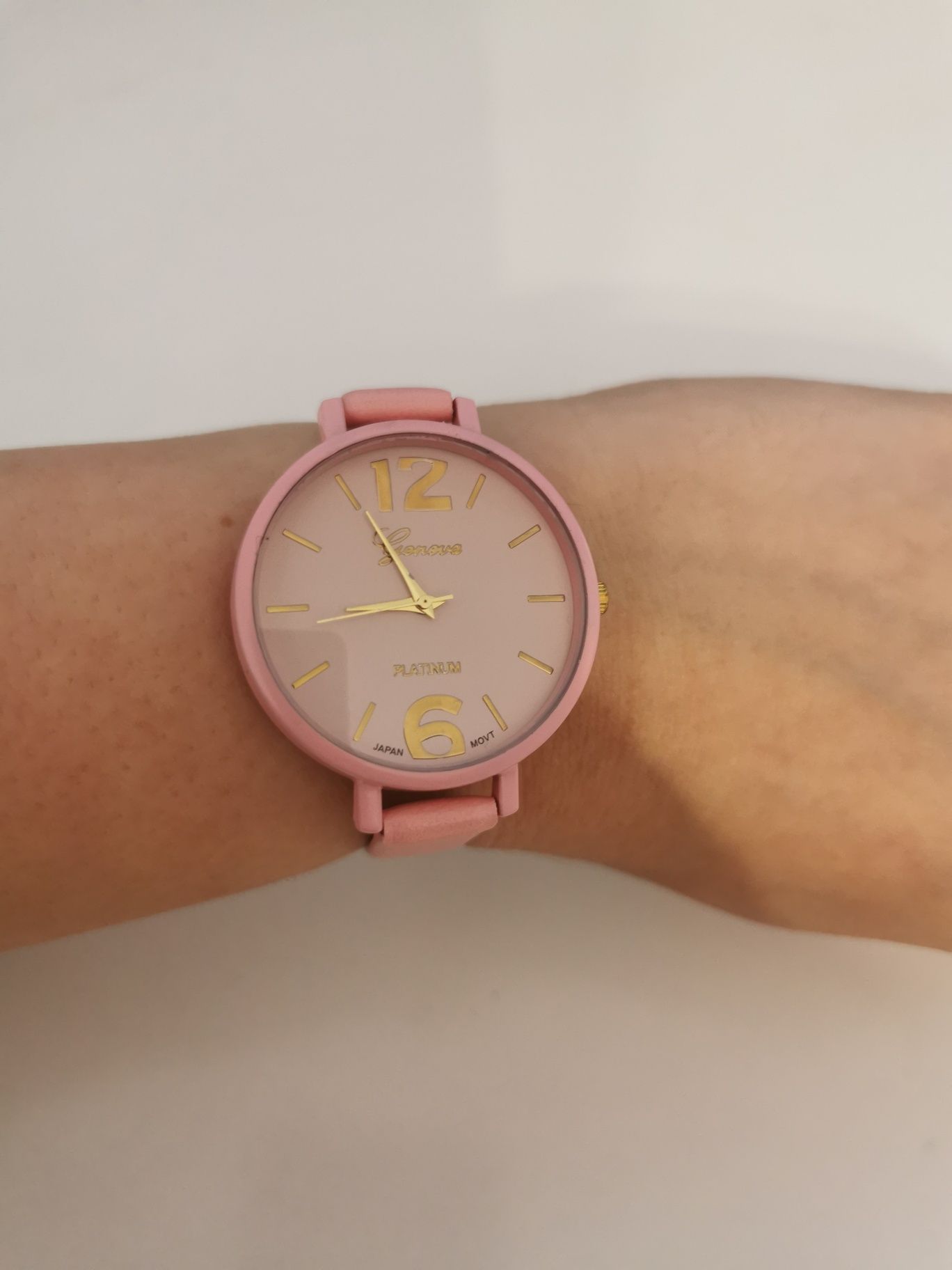 Nowy zegarek damski różowy