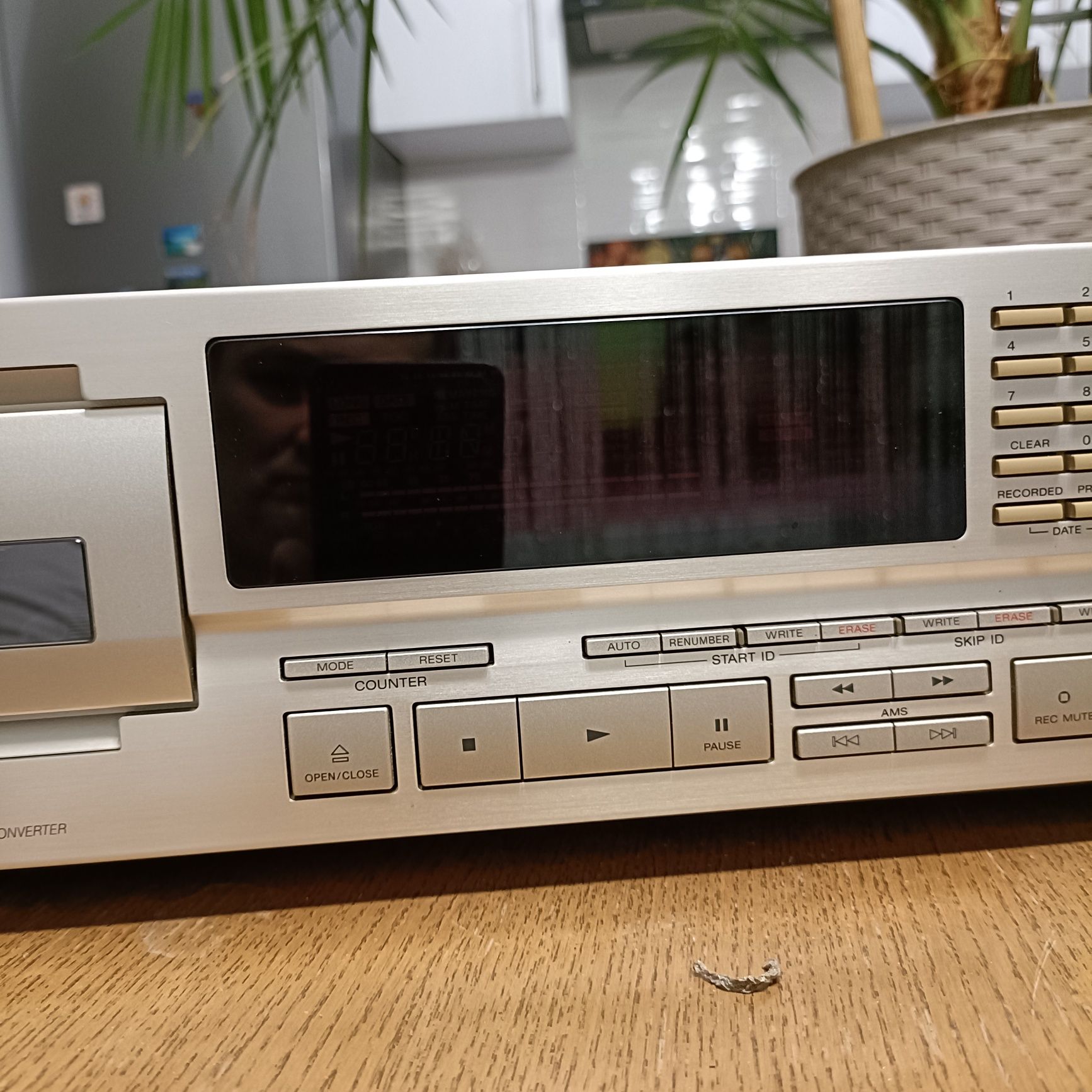 Sony Dtc - 57es dat