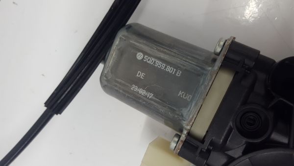 Elevador vidros frente esquerdo SKODA Octavia III Hatchback (5E3)