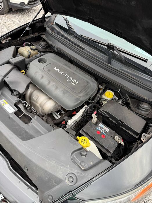 Продам Jeep Cherokee 4Х4 рік можлива розстрочка,кредит,обмін!