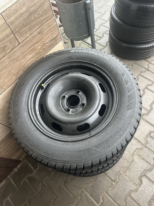 Продам резину з дисками зима 195 65 15