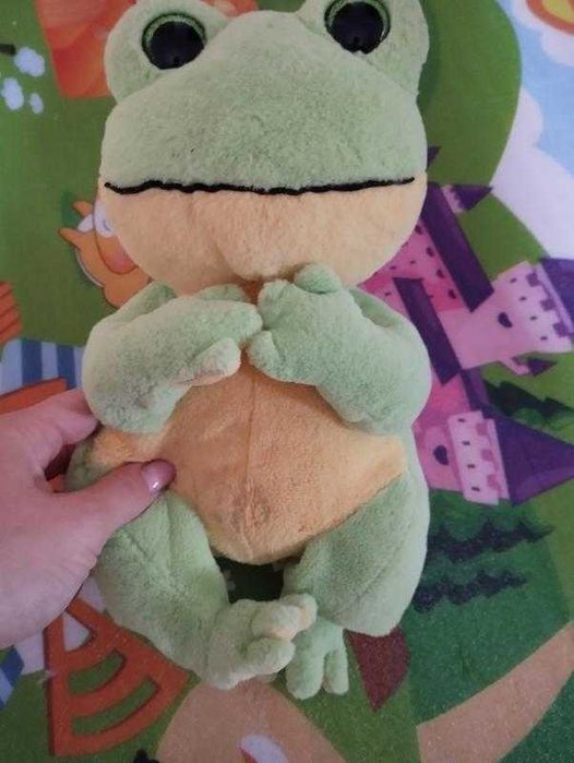 Мякі іграшки на вибір