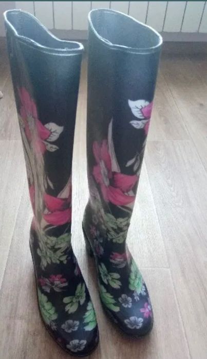 Резинові жіночі чоботи