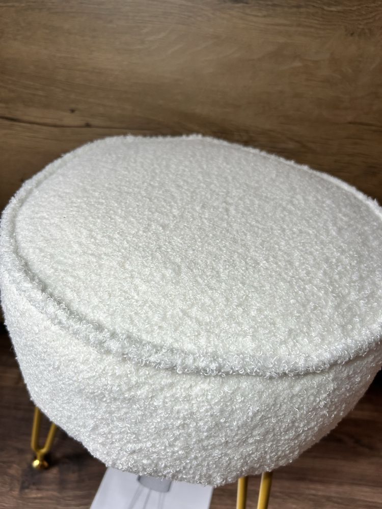 Pufa mała taboret baranek biała - złota Teddy