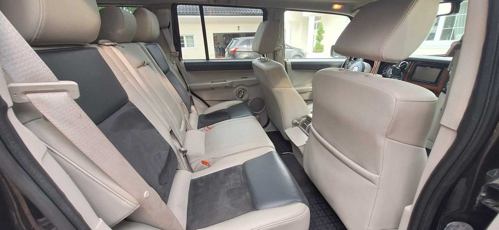 Jeep Commander OVERLAND 3.0CRD 218KM.