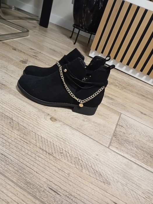 Nowe z metką botki damskie śliczne 40