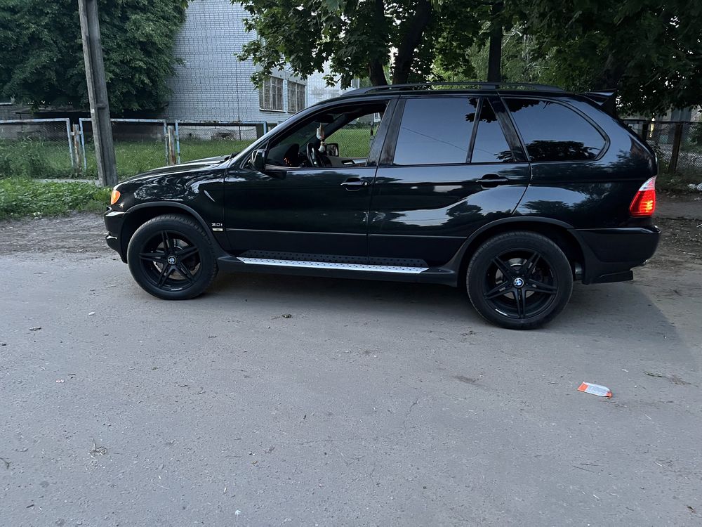 Продам BMW X5 e53