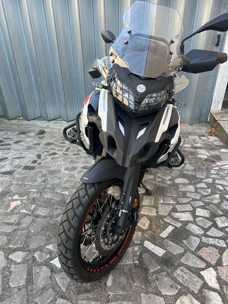 Benelli TRK502 X