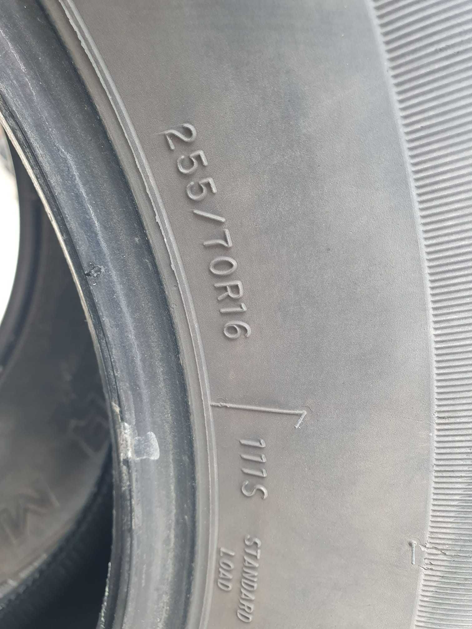 Opony zimowe Cooper Discoverer M+S,  255/70 r16, bieżnik 8mm