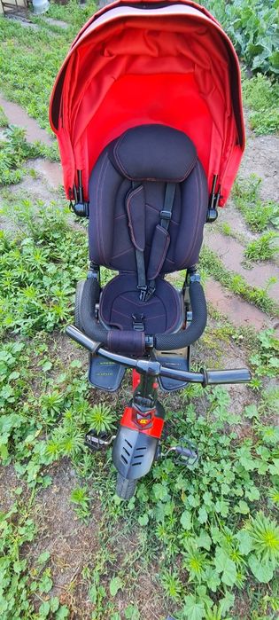 Велосипед з батьківською ручкою Best Trike