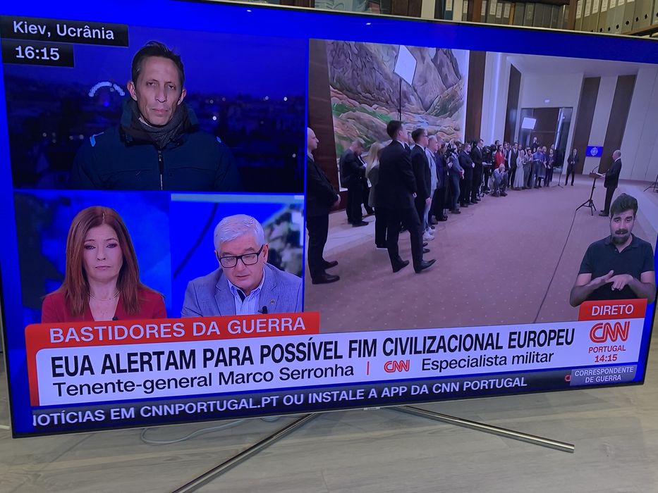 Samsung QLED 75 polegadas  (Série Q7F).