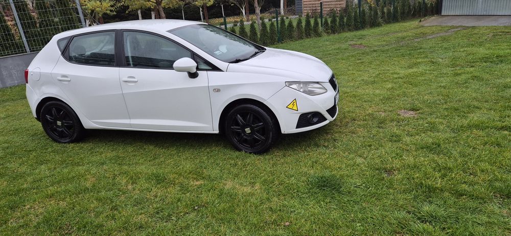 Seat  ibiza 1.4 z gazem 2009r