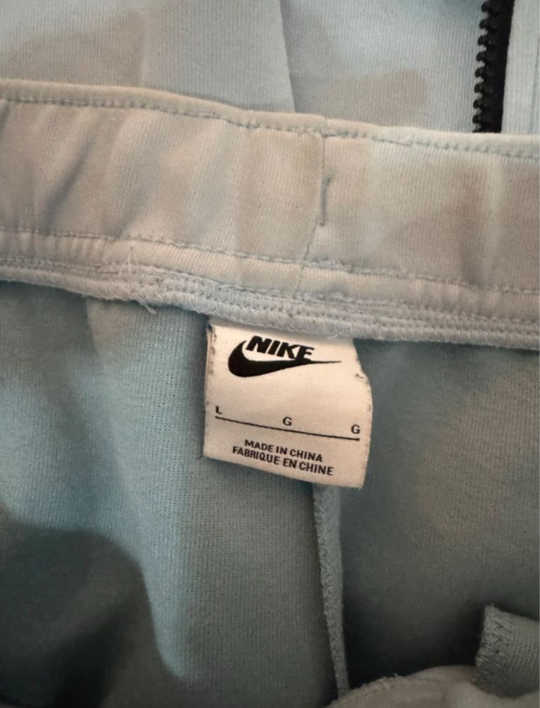 Nike Tech flecce