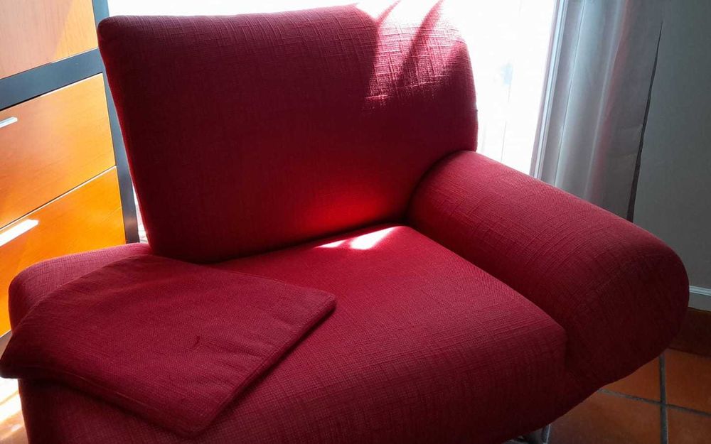 Sofá vermelho chaise longue