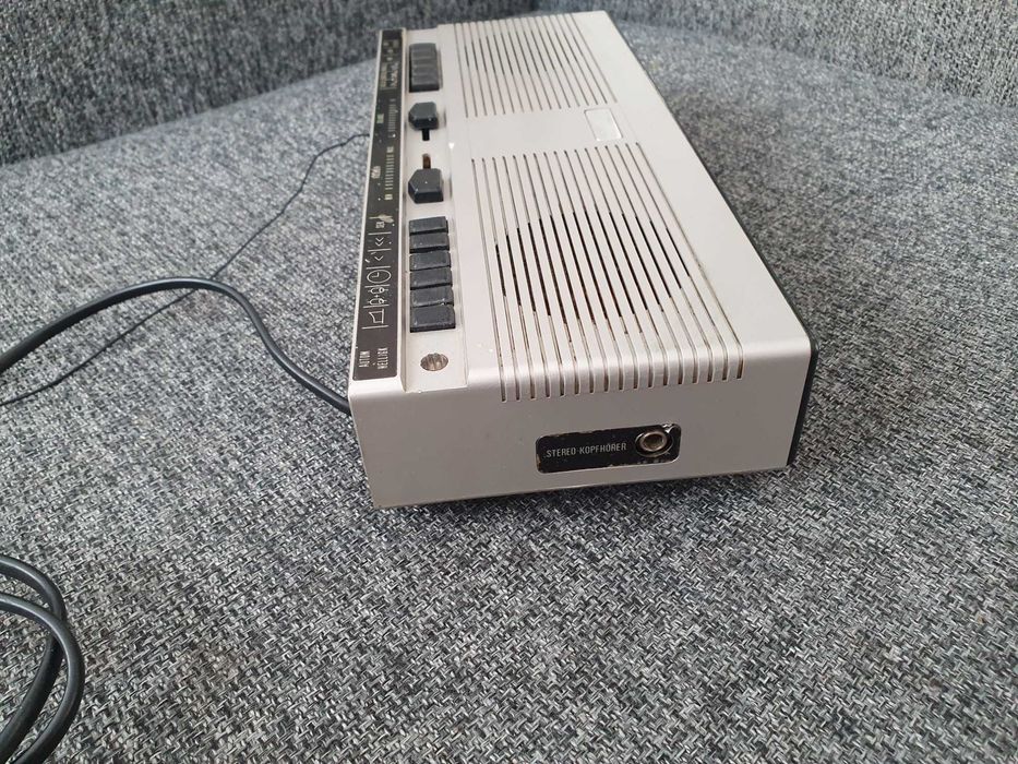 Stary zabytkowy radiobudzik MBO eu 1850 stereo