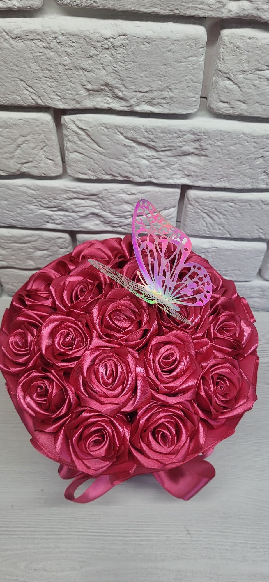 Flower box, bukiet z wiecznych róż ze wstążki na dzień mamy, urodziny