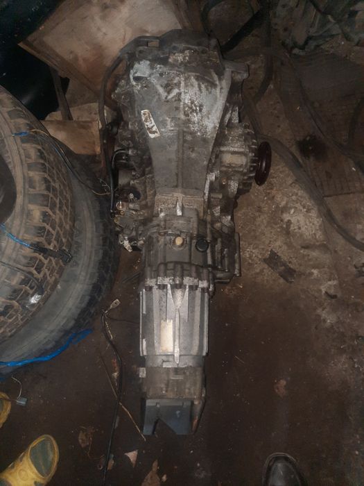 Коробка передач акпп автомат AUDI ауди 100.  A6 C4. 4х4.