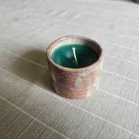 Świeca parafinowa w naczyniu ceramicznym (ok 150 ml)