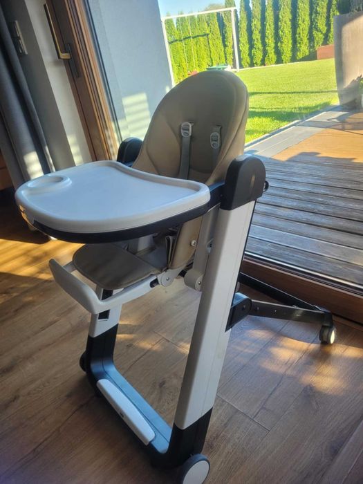 KRZESEŁKO do karmienia Peg Perego Siesta - z funkcją leżaczka