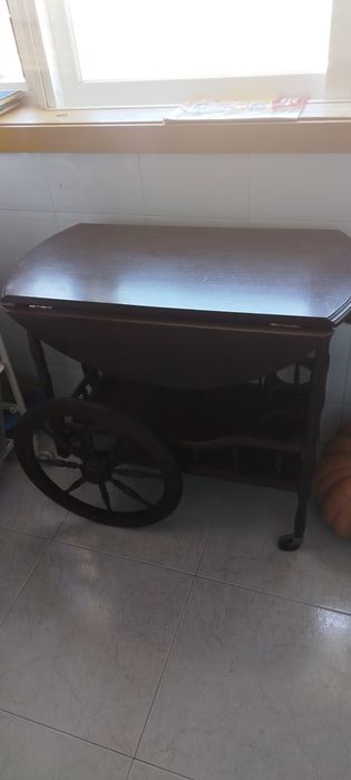 Carrinho de chá antigo