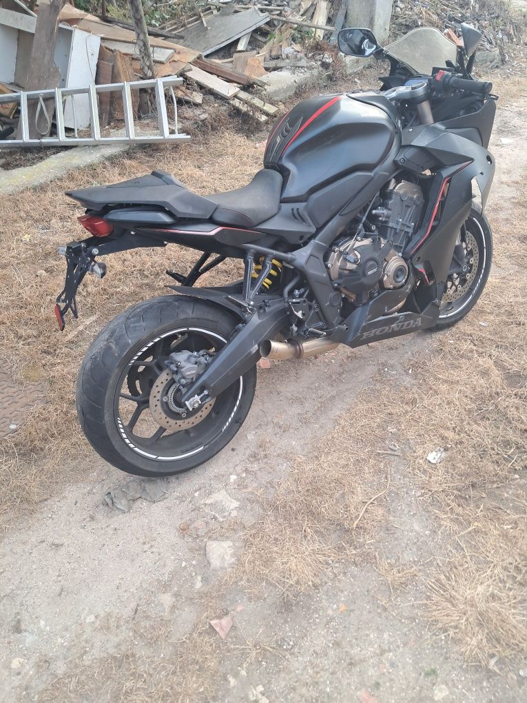 Honda cbr650r **