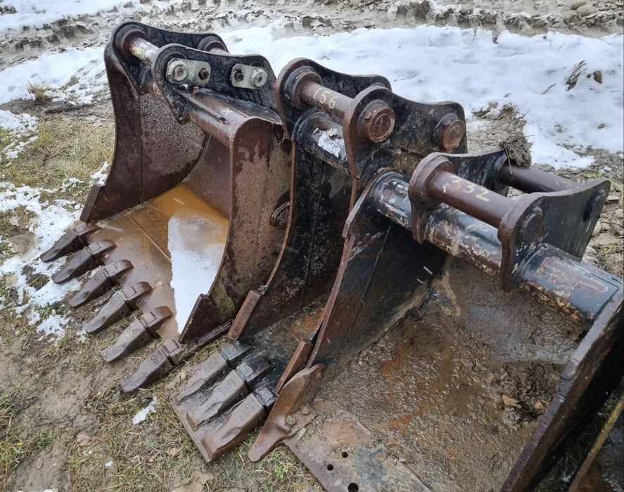 Ковш екскаватора JCB 30.40.60 cм