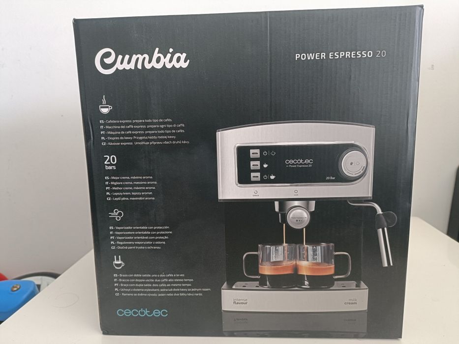 Máquina de café Cecotec Cumbia NOVA na caixa