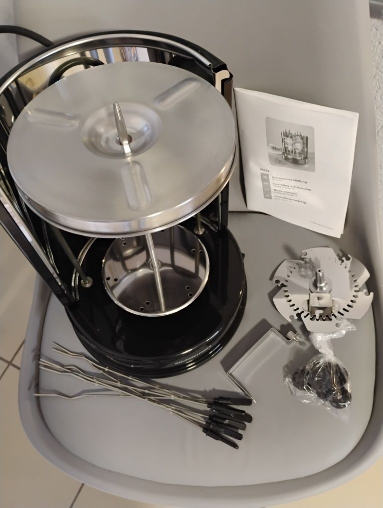 Nowy Grill elektryczny do kebaba i szaszłyków firmy Gourmetmaxx