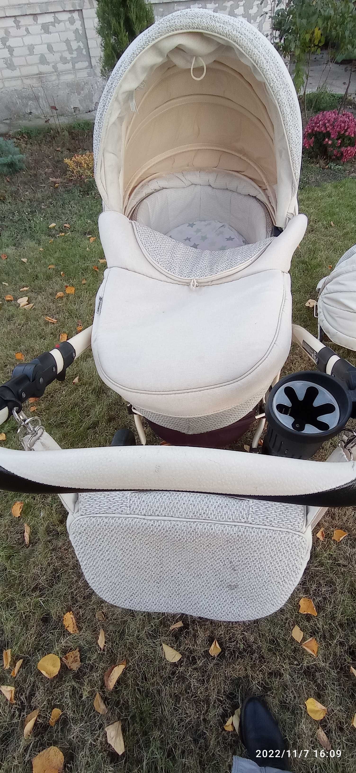 Продам  коляску для немовляти