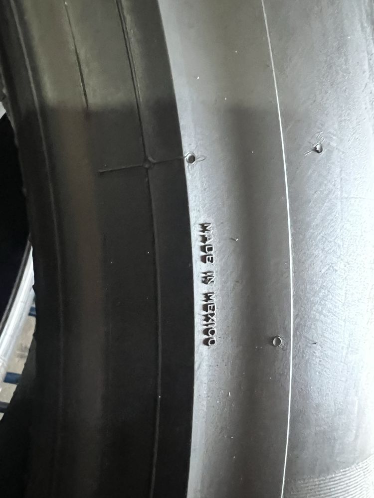 315/40/21+275/45/21 R21 Pirelli PZero PZ4 MO 4шт нові