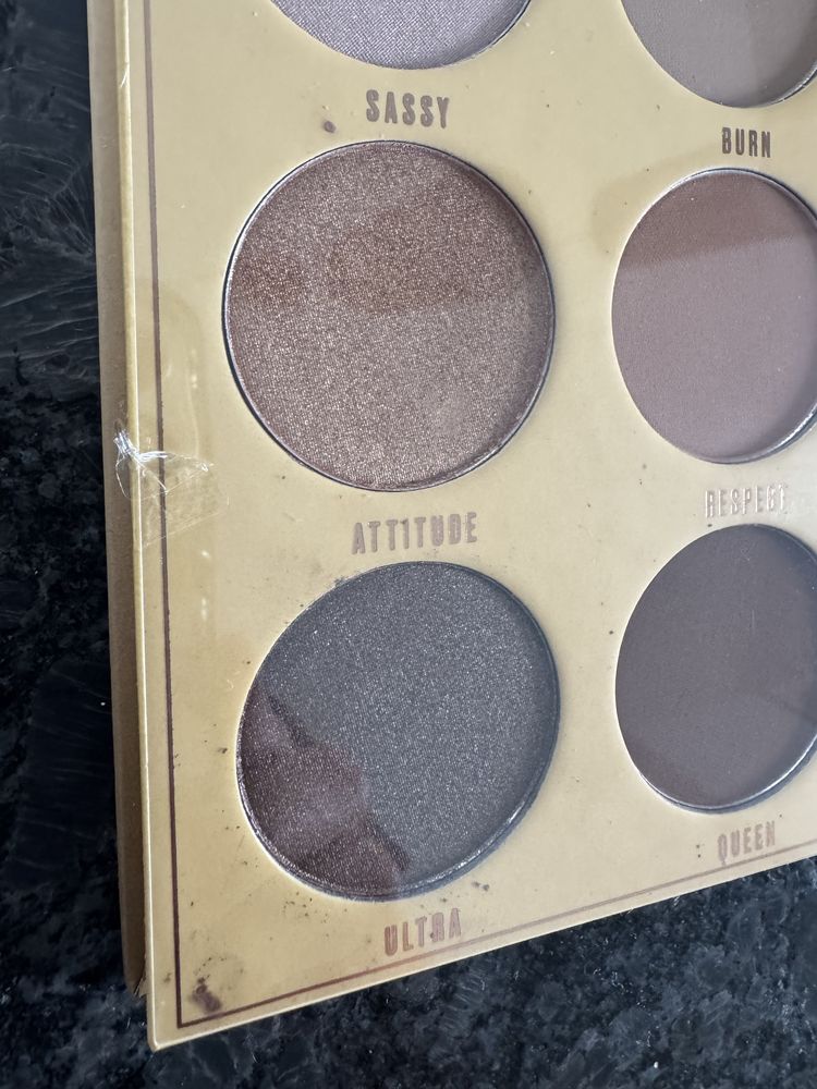 Paleta do konturowania twarzy Throw Shade Makeup Obsession