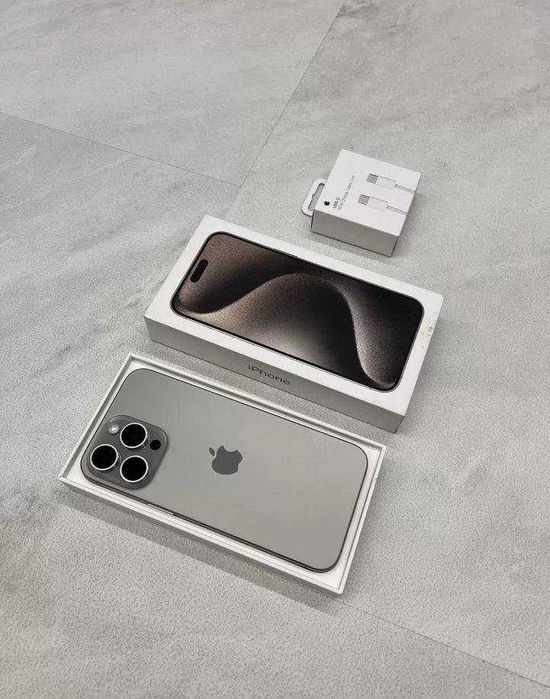 iPhone 15 Pro Max, 256 ГБ