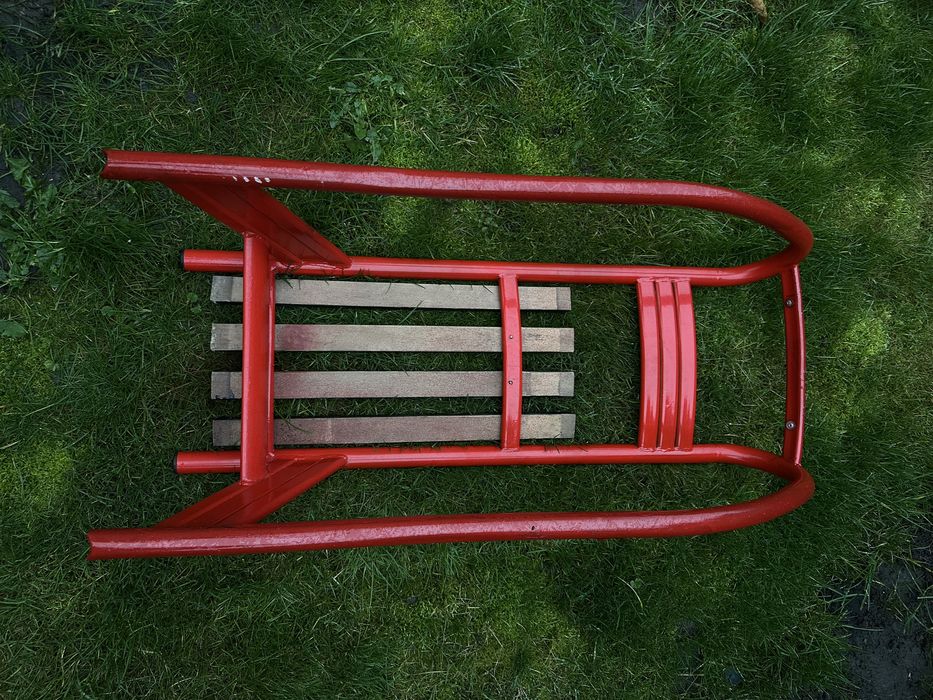 Санки(дитячі,підліткові)