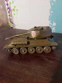 Танк Т-34 игрушечный СССР