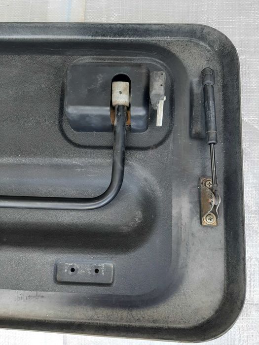 Люк MAN 14272 механічний.