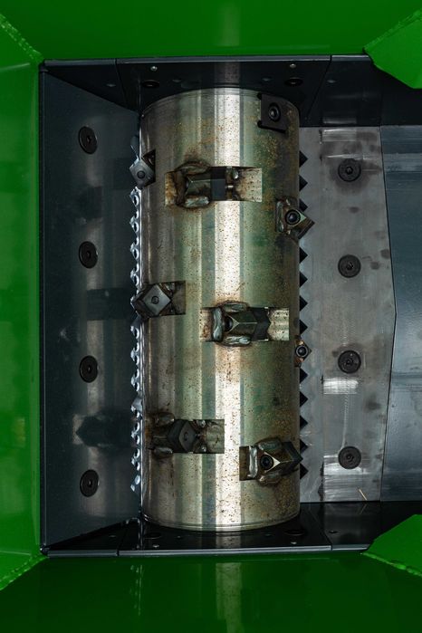 Rozdrabniacz, do drewna, płyty, MDF, DEMO Robust REUSER SD600 18,5kw